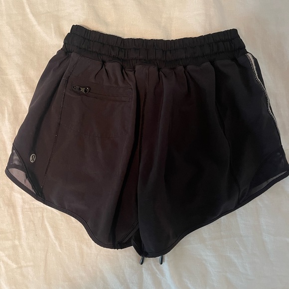 Lululemon shorts - Picture 3 of 4
